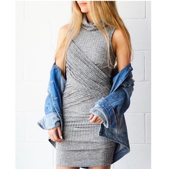 L’ATISTE Sleeveless Ribbed Turtleneck Dress - Picture 2 of 2